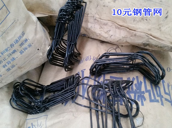 25/32压顶簧图片，大棚压顶簧图片