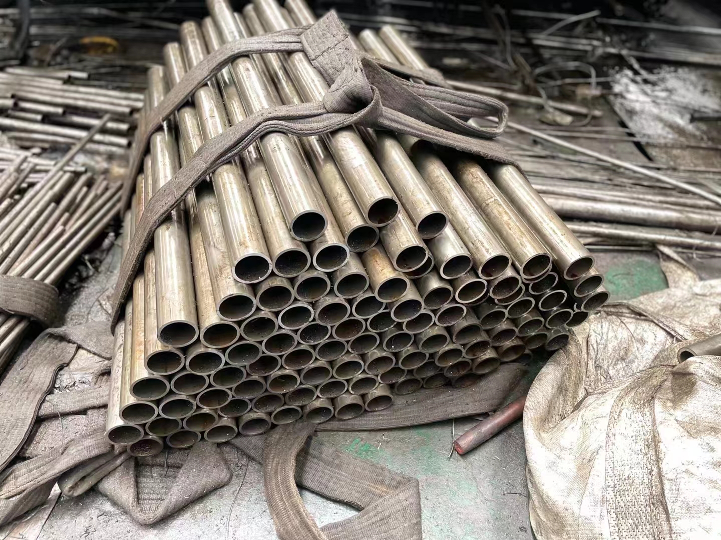 小口径精密wm完美体育无缝钢管